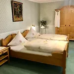 Frühstückspension Alte Weinstuben Steinfelder Hof - 3*