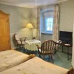 Panzió Alte Weinstuben Steinfelder Hof -