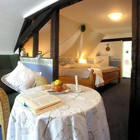 Alte Weinstuben Steinfelder Hof - Couette-café Ellenz-Poltersdorf