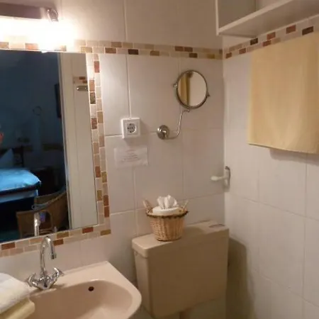 Bed & Breakfast Alte Weinstuben Steinfelder Hof