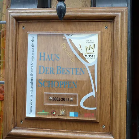 Alojamento de Acomodação e Pequeno-almoço Alte Weinstuben Steinfelder Hof Garni