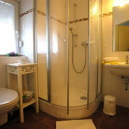 Alte Weinstuben Steinfelder Hof Garni