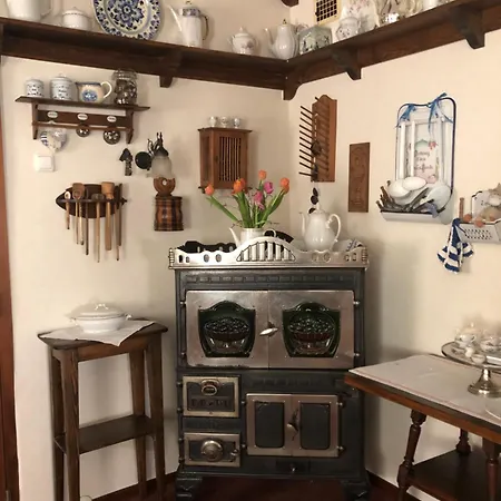 Alte Weinstuben Steinfelder Hof Garni