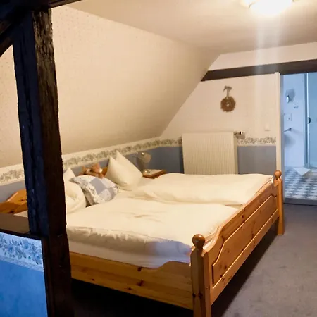 Alte Weinstuben Steinfelder Hof Garni Alojamento de Acomodação e Pequeno-almoço