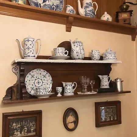 Alojamento de Acomodação e Pequeno-almoço Alte Weinstuben Steinfelder Hof Garni Ellenz-Poltersdorf