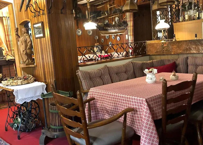 Alte Weinstuben Steinfelder Hof -