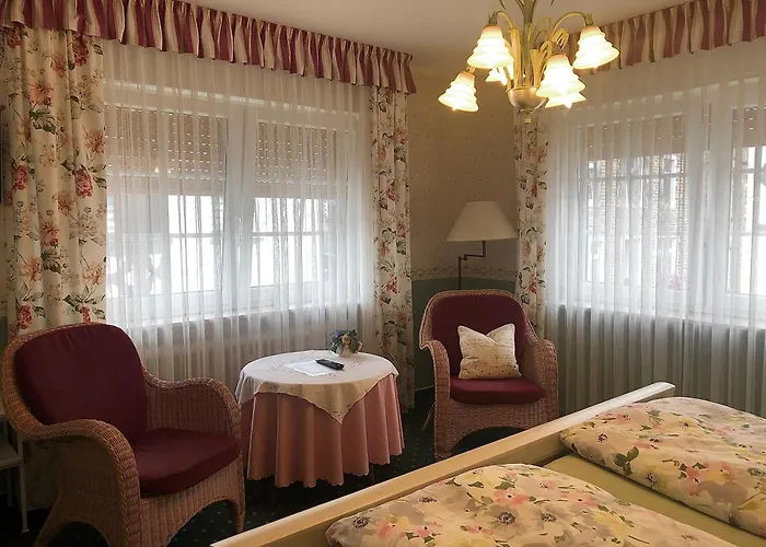 Alte Weinstuben Steinfelder Hof -