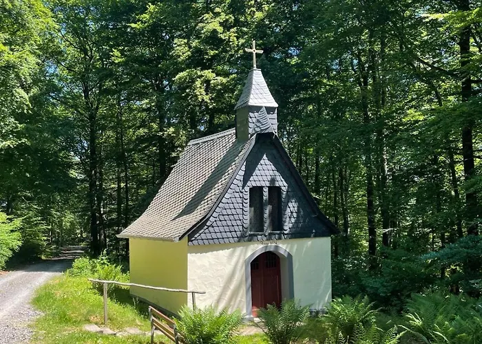 Alte Weinstuben Steinfelder Hof - فندق مبيت وإفطار 3*